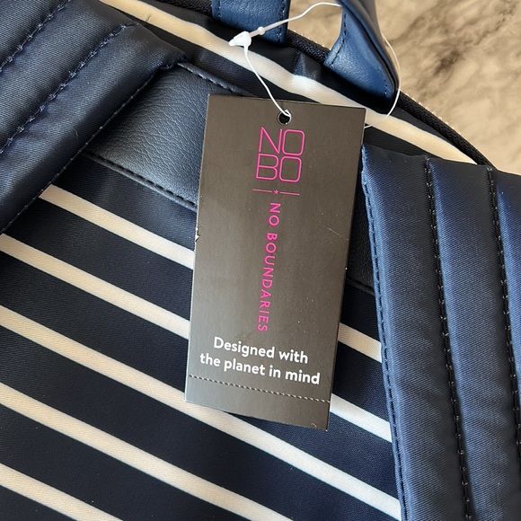 No Boundaries Backpack - Picture 14 of 14